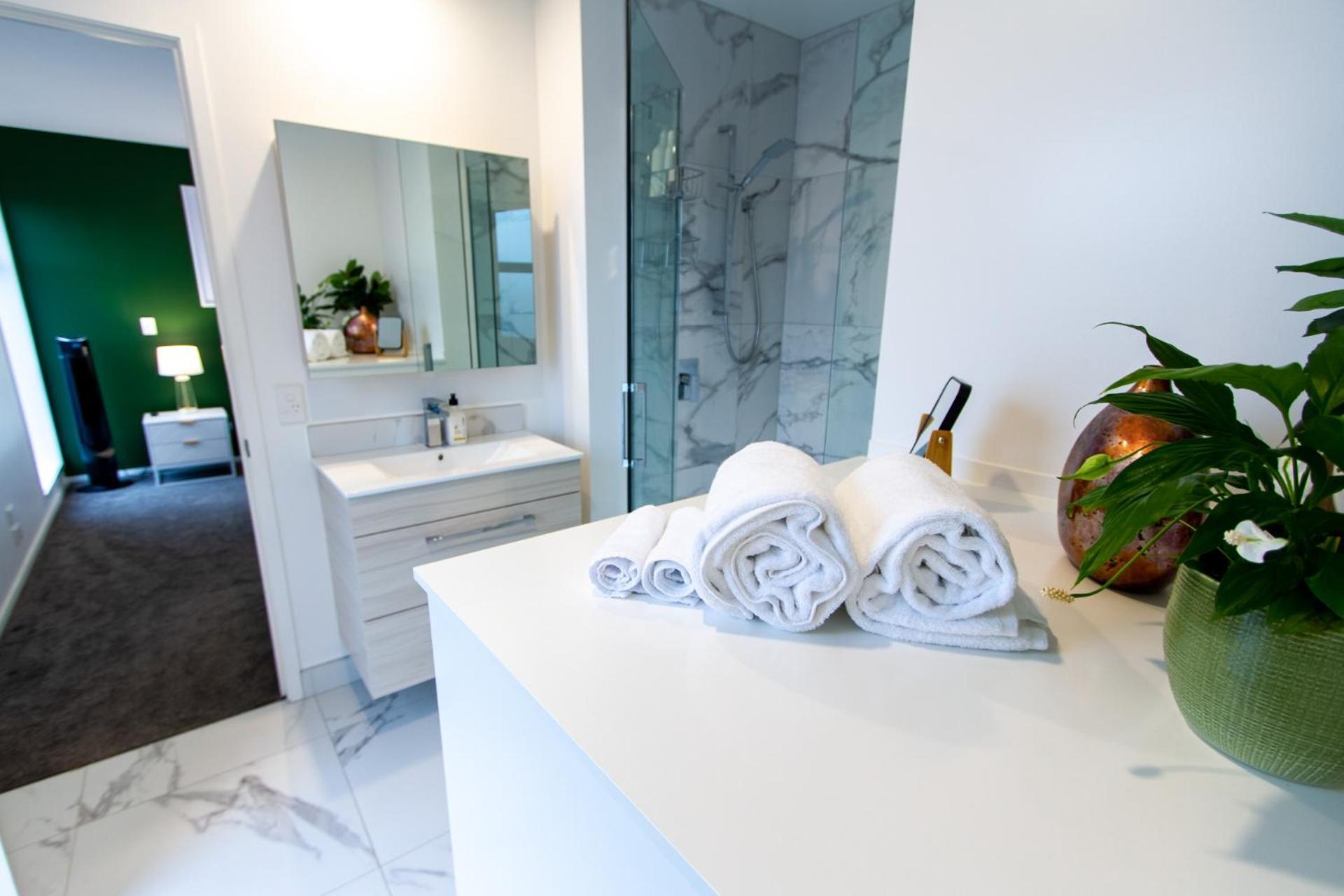כרייסטצ'רץ' Gorgeous In Green - 2 Bed Central Oasis W/King Bed מראה חיצוני תמונה